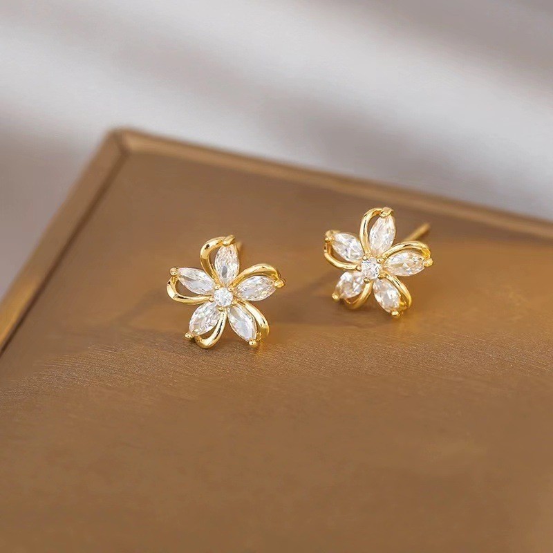 Boucles d'oreilles à fleurs dé - Conch Earring Hoop avis et prix