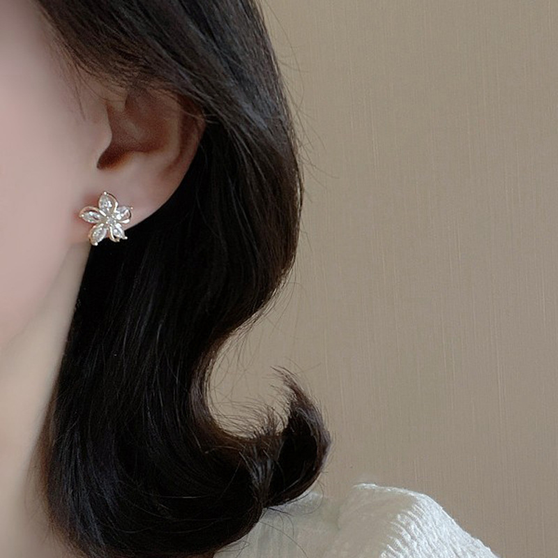 Boucles d'oreilles à fleurs dé - Conch Earring Hoop avis et prix